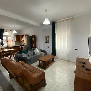 https://apartment-in-center-of-tirana-with-2-rooms.albaniahotels.org