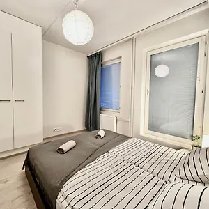 Easy & Near Airport Privatunterkunft